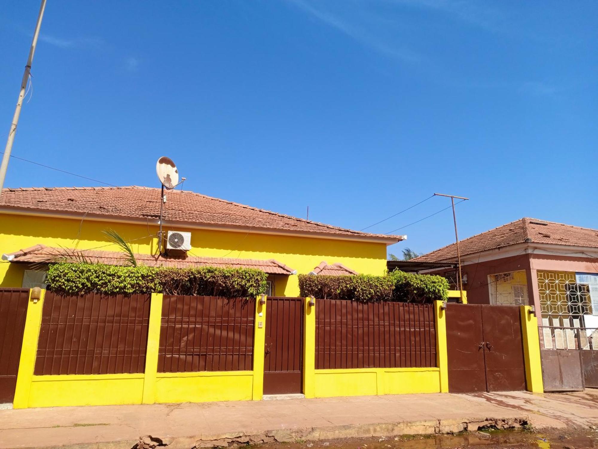 Casa Cacheu Homestay Guest House Bissau Exterior photo
